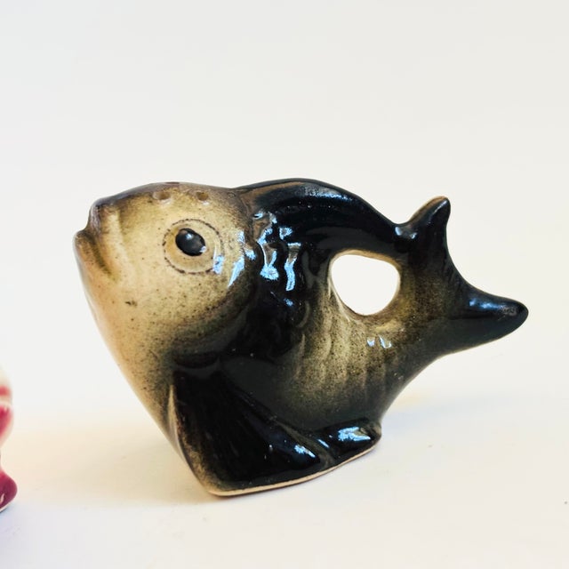 Ceramic Vintage Fish Salt and Pepper Shakers For Sale - Image 7 of 10