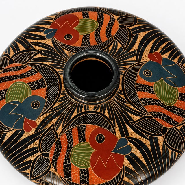 Pedro Guerrero Nicaraguan Chorotega Hand-Carved Ceramic Fish Bud Vase For Sale - Image 10 of 18