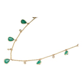 Late 20th Century 1.86ct Genuine Emerald Realism Charm Necklace With Diamonds For Sale