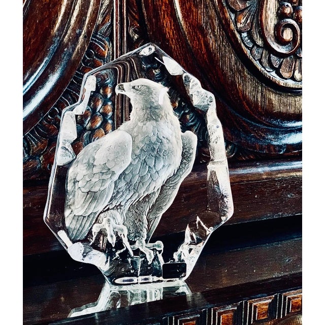Large Crystal Sculpture of a Bald Eagle Created for Maleras Crystal & Signed by Swedish Artist Mats Jonasson For Sale - Image 12 of 12