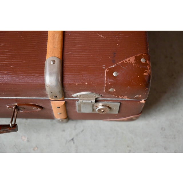 1940s Vintage Travel Suitcase with Rigid Cardboard and Wooden Handles, 1940s For Sale - Image 5 of 11