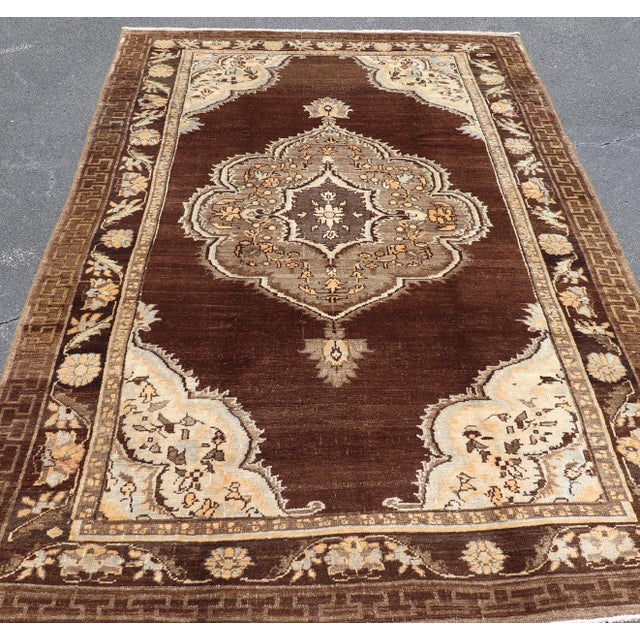 Mid 20th Century Brown Background Floral Medallion Vintage Turkish Kars Rug in Ivory and Taupe For Sale - Image 13 of 14