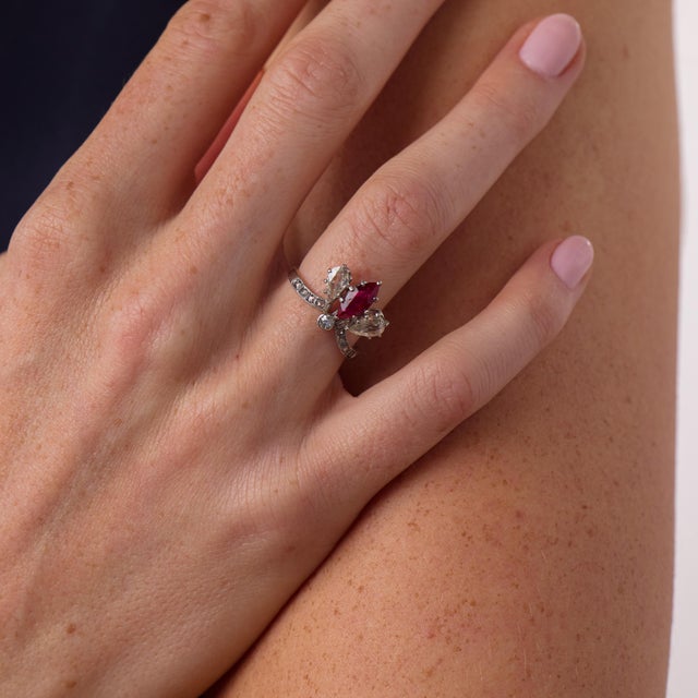 1920s 1920s Art Deco Ruby Diamond Platinum Tiara Ring, Size 7.25 For Sale - Image 5 of 6