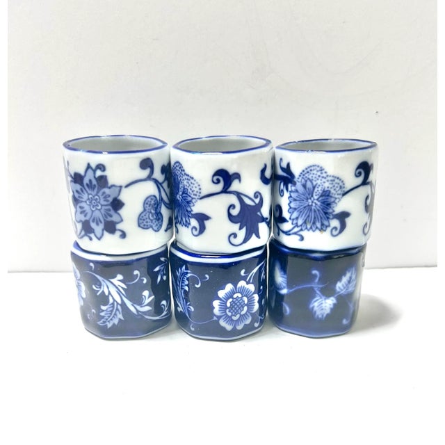 Chinoiserie Blue & White Chinoiserie Porcelain Napkin Rings – Set of 6 For Sale - Image 3 of 7