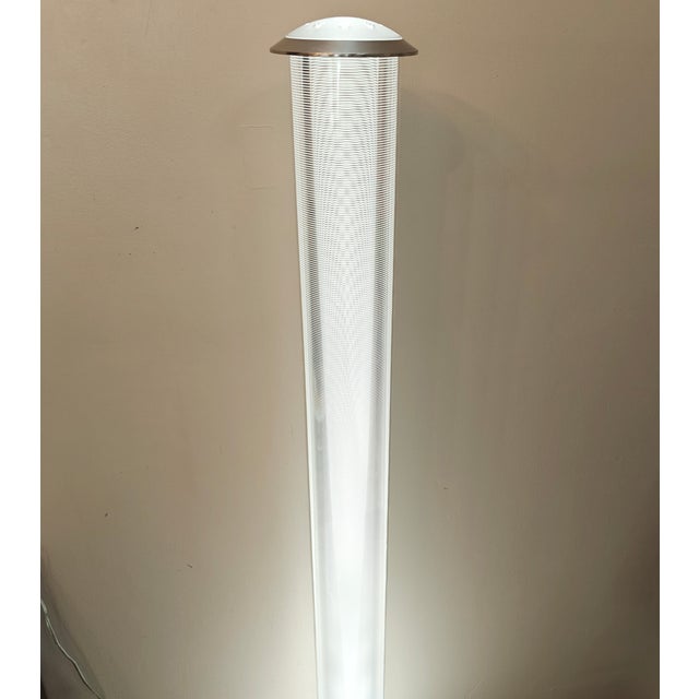 Transparent Vintage 2000's 67" Tall Acrylic Lucite Gradient Floor Lamp With Dimmer For Sale - Image 8 of 15