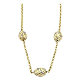 16568 - Cartier 18k Two Tone Gold Triple Oval Swirl Charm Chain Necklace For Sale