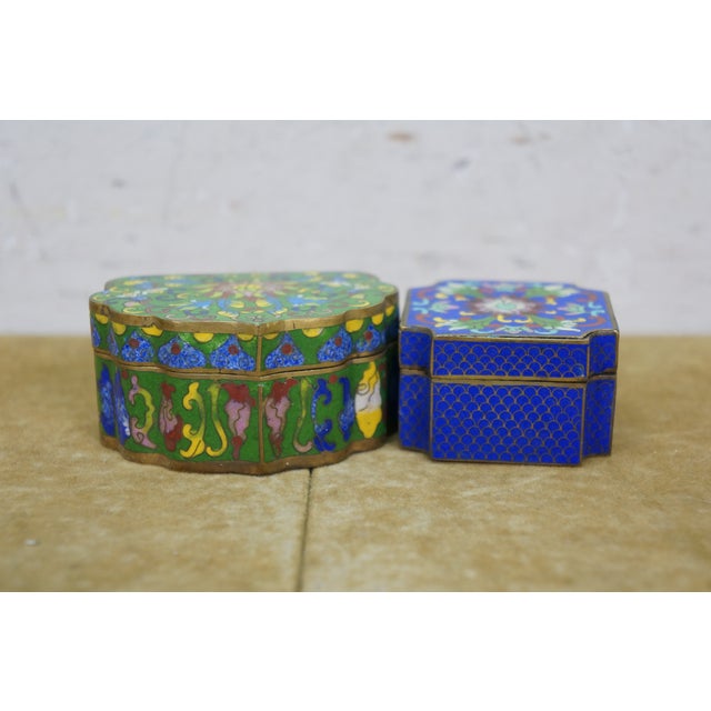 11 Vintage Enameled Cloisonne Trinket Keepsake Pill Match Boxes For Sale - Image 10 of 17