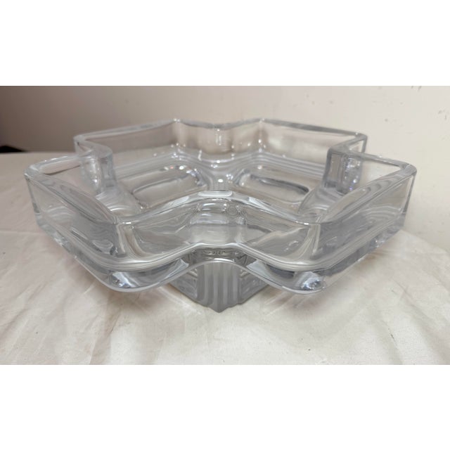 This very large sculptural French crystal bowl made by Daum and has an Art Deco cross style form executed in clear and...