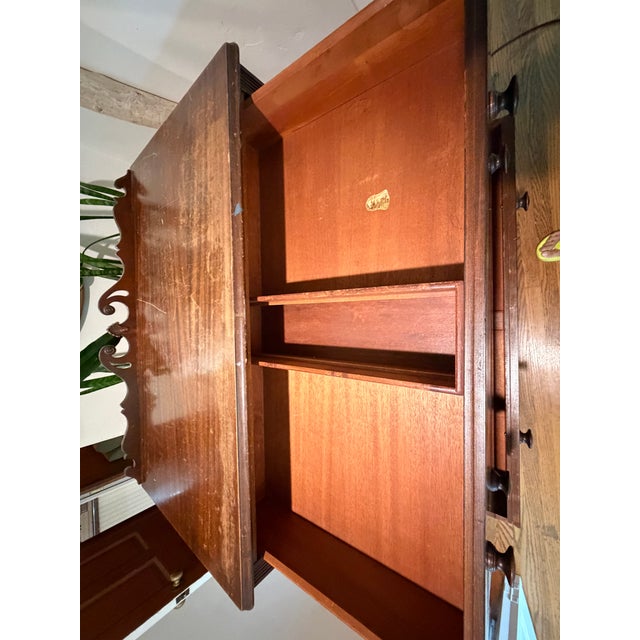 Brown Antique the White Furniture Company Dresser Era-1930 For Sale - Image 8 of 13