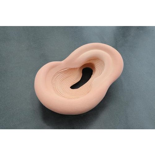 Nose pillow of the corpus archetypus sculptural object by caspi ceramics nl dimensions: w 79 x d 57 x h 34 cm. Materials:...