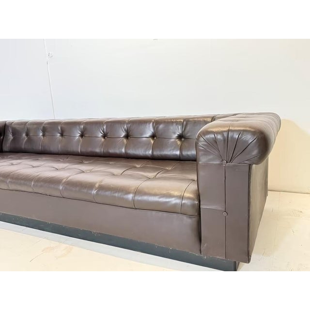 Mid-Century Model 5407 Sofa in Leather attributed to Edward Wormley for Dunbar, 1960s For Sale - Image 13 of 18