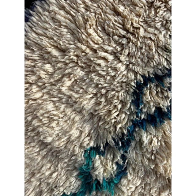 Moroccan Artist Vintage Moroccan Berber Beni Ourain Rug For Sale - Image 4 of 8