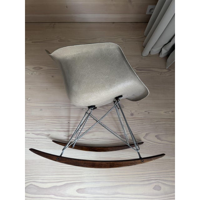 Elephant Grey Rocking Chair by Charles and Ray Eames for Herman Miller, 1965 For Sale - Image 16 of 18