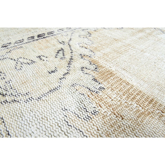 Ecru 1970s Vintage Turkish Handmade Wool Cotton Runner Rug For Sale - Image 8 of 11