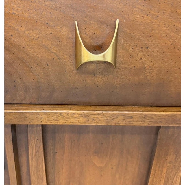 Mid-Century Modern Broyhill Brasilia Walnut Flip-Top Server For Sale - Image 11 of 11