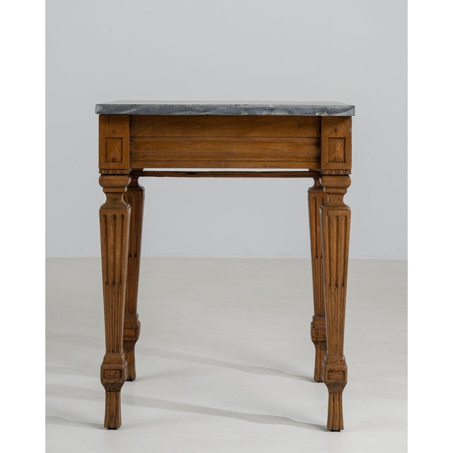 19th Century France Golden Oak Fluted-Leg Marble-Top Side Table For Sale In Greensboro - Image 6 of 11