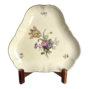 1950s Royal Copenhagen Frijsenborg Hand Painted Porcelain Triangular Bowl 910-1526 Denmark