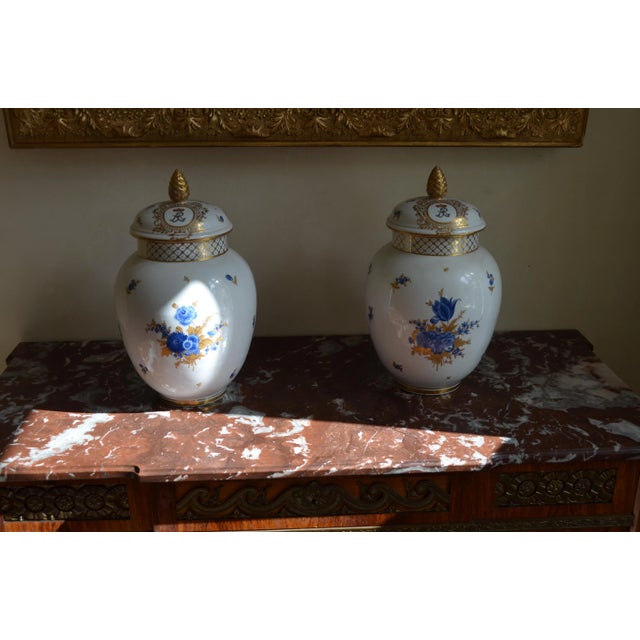 Blue Large Vintage King & Queen Vases with Lid, Set of 2 For Sale - Image 8 of 11