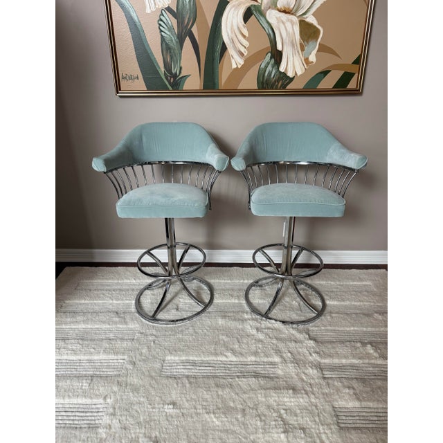 Vintage 1970s Mid Century MCM Tulip Style Chrome Swivel Bar Stools For Sale - Image 4 of 12