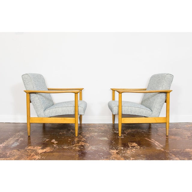 1960s Vintage GFM 142 Chairs by Edmund Homa for GFM, Poland, 1960s, Set of 2 For Sale - Image 5 of 16
