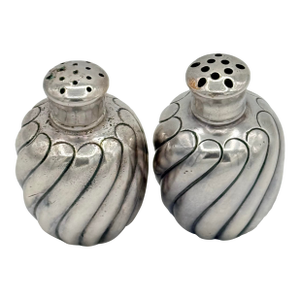 Art Deco Wilcox Silverplate Co. Swirl Salt & Pepper Shakers, Model 4226