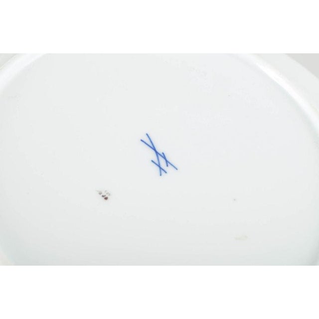 Porcelain Plates with Floral Motifs from Meissen, Germany, Set of 2 For Sale - Image 4 of 5