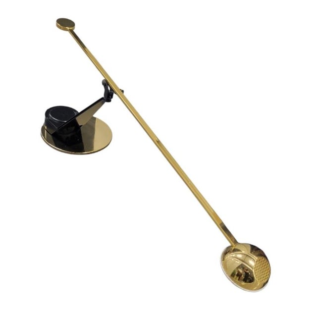 Fase 1980's Fase Vintage Cantilever Brass Black Modern Counterweight Long Arm Table Lamps- A Pair For Sale - Image 4 of 15