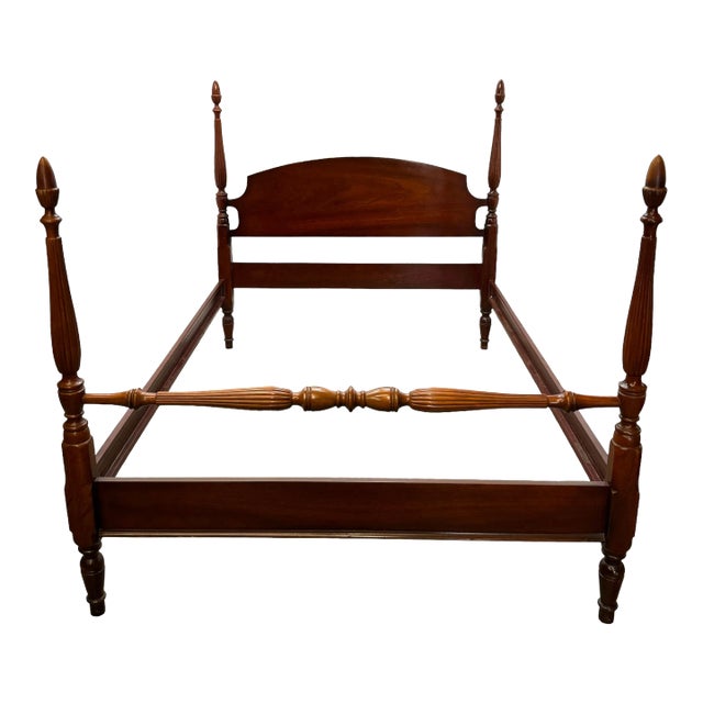 Vintage Dixie Traditional Chippendale Style Mahogany Four Poster Full Size Bed For Sale