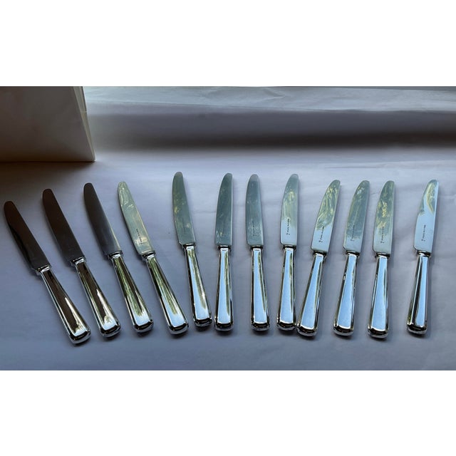 1960s A Cased Set of 12 Silver Dinner Knife, Leighton by Walker & Hall For Sale - Image 10 of 17