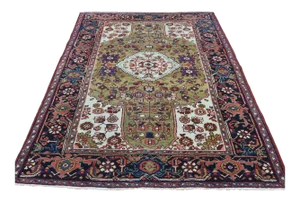 Antique Persian Heriz Rug - 4'6" X 6'4"