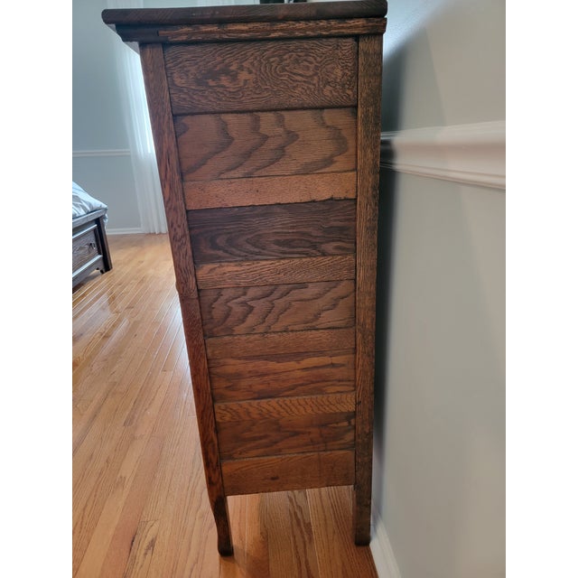 Mission Antique Quarter-Sawn Tiger Oak Tall Chest / Highboy, C. 1905–1915, Five Drawer Dresser For Sale - Image 3 of 9