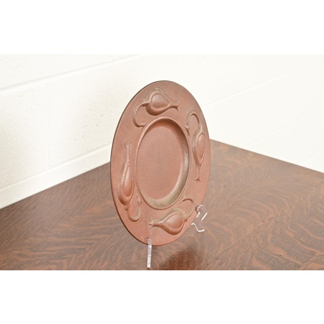 Roycroft Ramon Ramirez Arts & Crafts Hammered Copper Charger Plate or Tray For Sale - Image 4 of 12