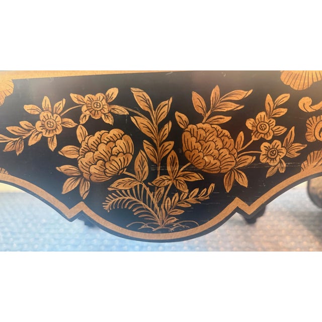 1980s Baker Furniture Chinoiserie Black & Gold Lacquered Accent Tables – Pair For Sale - Image 13 of 14