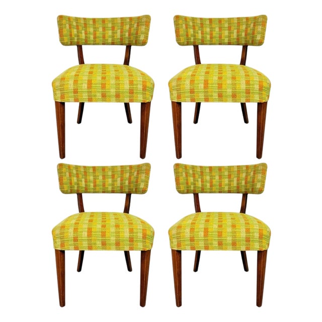 Set of Four Mid-Century Modern Walnut Dining Chairs With Curved Backrests For Sale