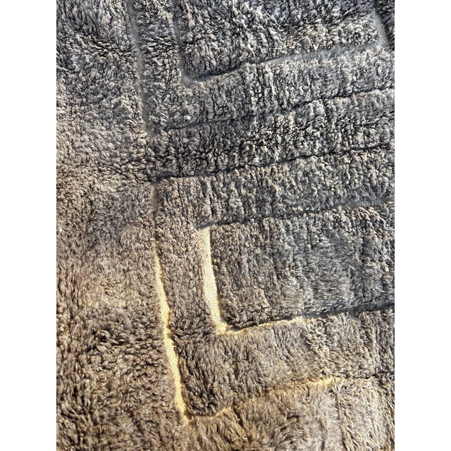 Moroccan Beni Ouarain Mrirt Rug, 1990 For Sale - Image 6 of 10