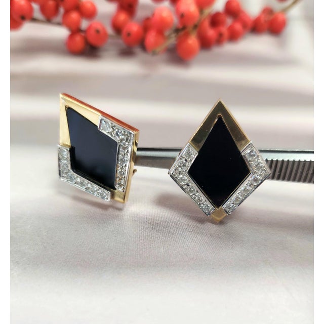 1990s Vintage 14k Gold Kite Shaped Onyx & Diamond Lever Back Earrings, A Pair For Sale - Image 5 of 6