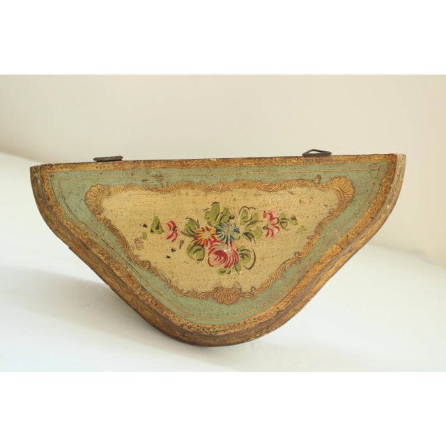 Early 20th Century 1910 "Made in Italy"Venetian Florentine Carved Giltwood Wall Brackets For Sale - Image 5 of 5