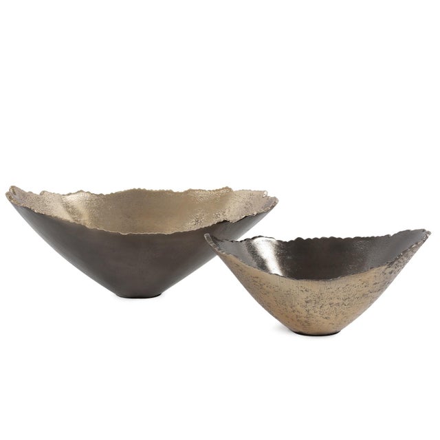 Baniff Jagged Edged Deep Bowl- Large For Sale - Image 9 of 11