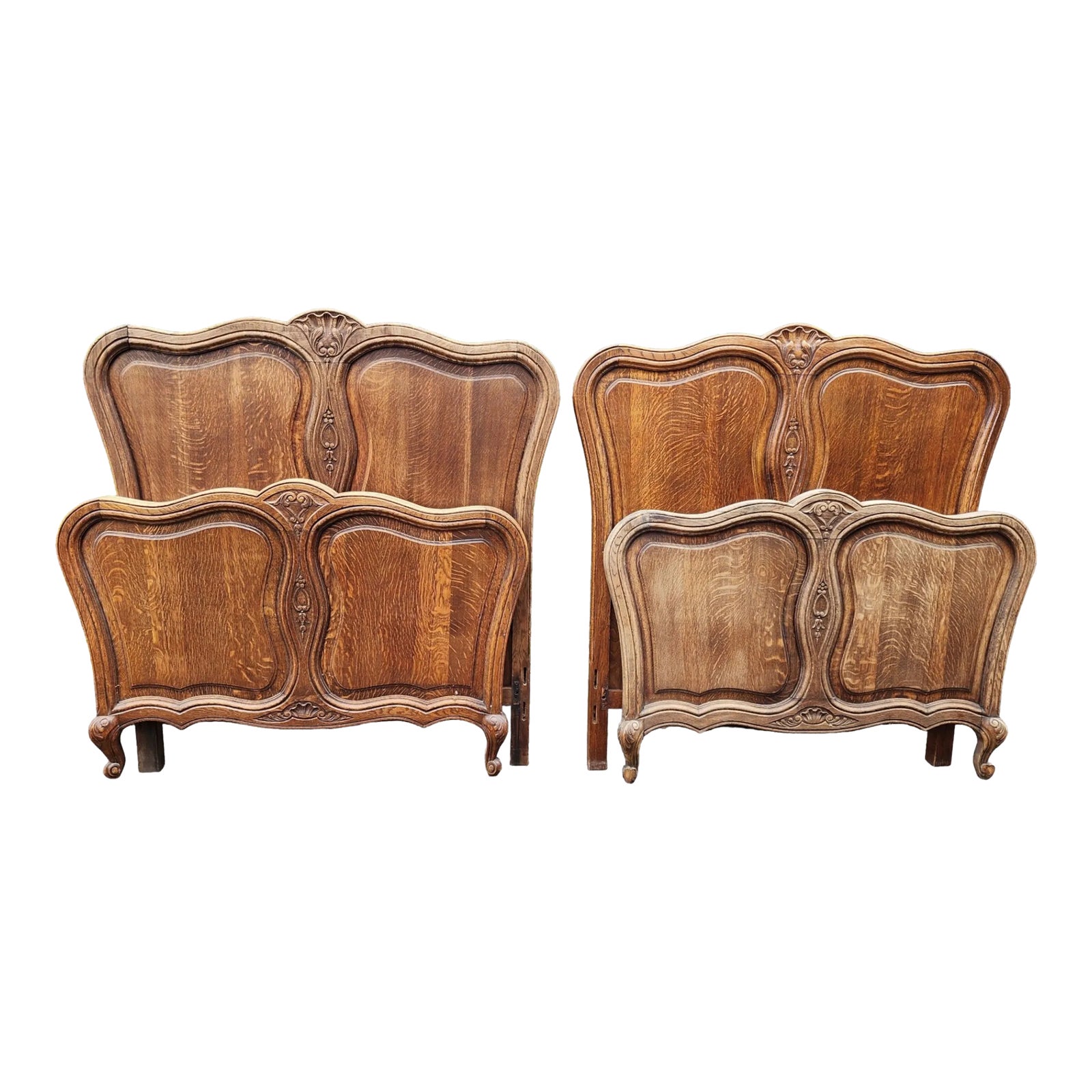 Antique Quartersawn Tiger Oak Victorian Louis XIV Style French Twin