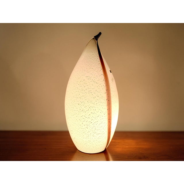 1980s Penguin-Shaped Murano Glass Table Lamp from Manifattura Di Murano, 1980s For Sale - Image 5 of 10