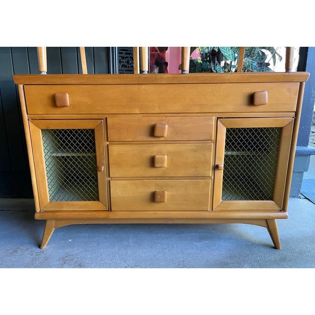 Tan Mid-Century Modern Honey Finish 8-Piece Dining Set — In the Style of Heywood-Wakefield For Sale - Image 8 of 12