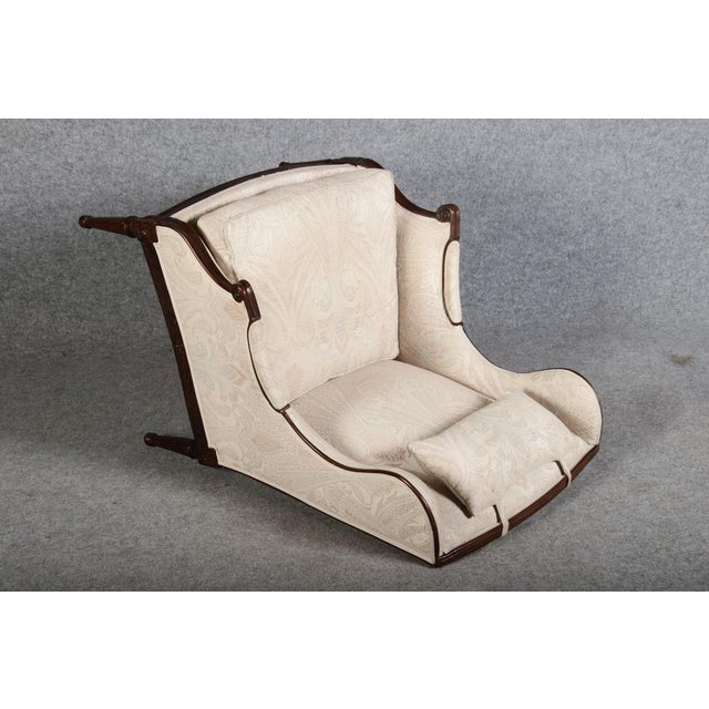 Antique Louis XVI Armchair in Walnut, 1780 For Sale - Image 10 of 18