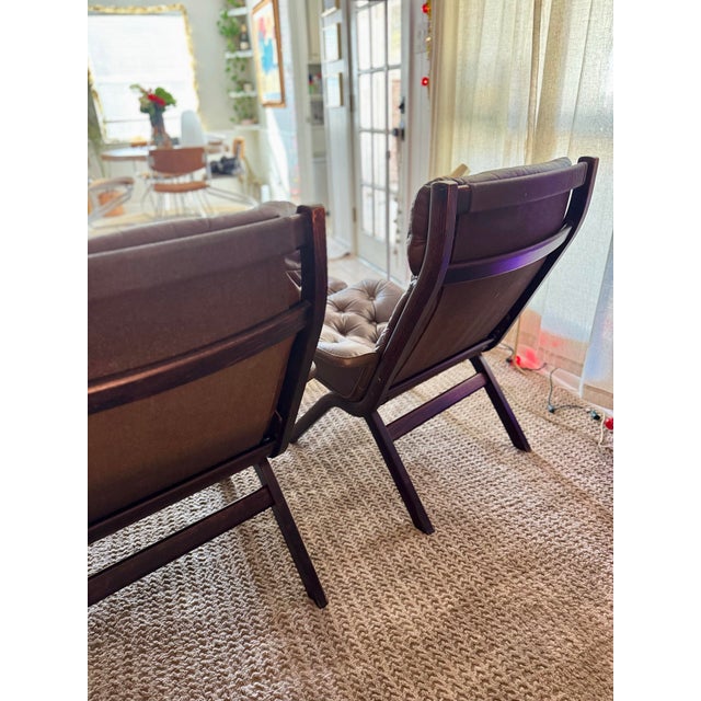 Mid-Century Modern A Beautiful Vintage Danish Norwegian Attributed to Ekornes “Uno” Lounge Chair With Stool in a Brown Leather, Circa 1970s. For Sale - Image 3 of 11