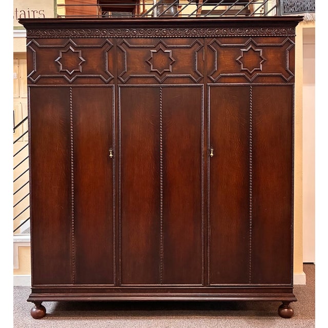 Antique English Oak Jacobean Style Triple Door Compactum Armoire, Uk Import c.1890 For Sale - Image 15 of 15