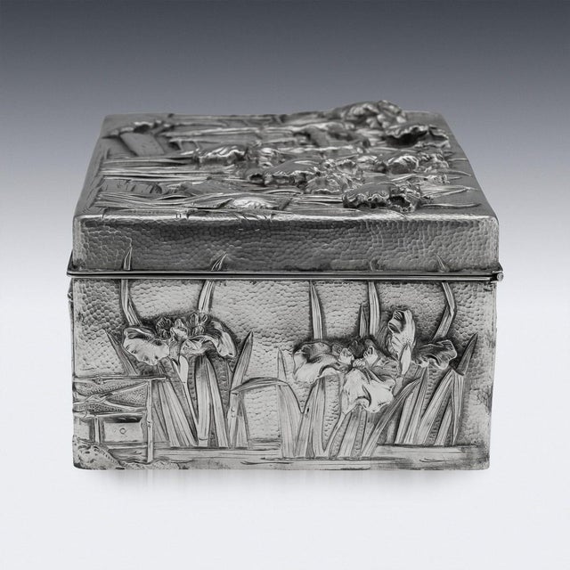 Antique Meiji Japanese Silver Iris Flower Cigar Box by Zuan, 1900 For Sale - Image 6 of 18