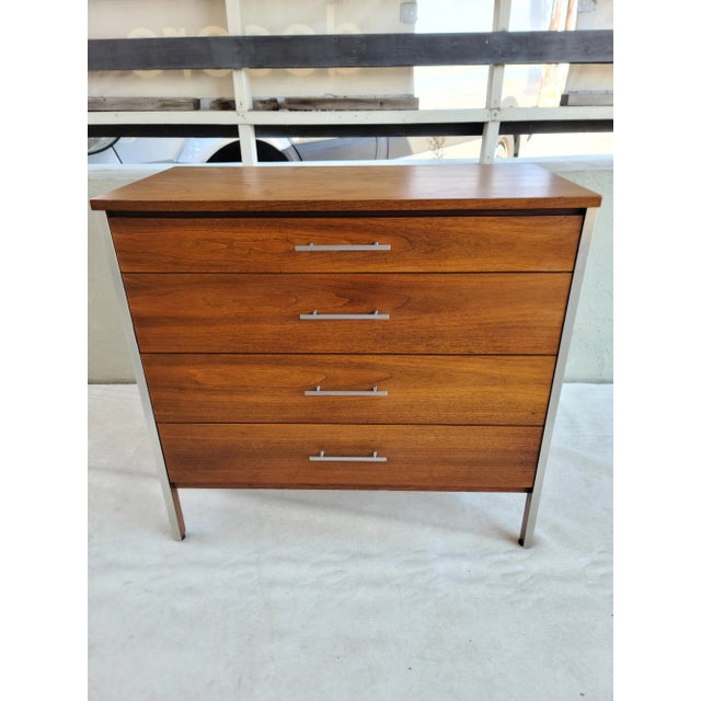 Mid-Century Modern Paul McCobb for Calvin 4 Drawer Chest For Sale - Image 3 of 12