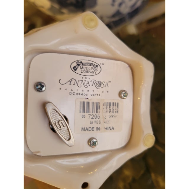 Chelsea House Inc Vintage Porcelain Musical Flower Rose Topiary Pot Statue Room Decor La Vie en Rose For Sale - Image 4 of 9