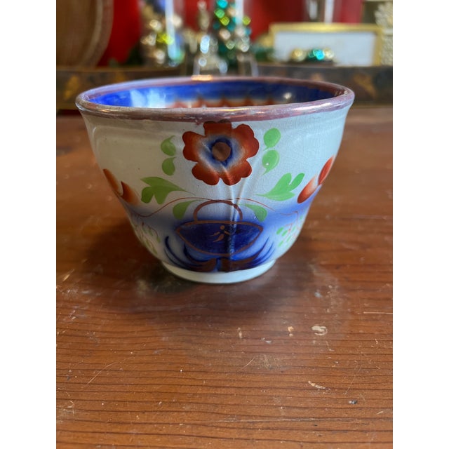 A Fine and Rare Antique Flow-Blue Gaudy Decorated Ironstone Waste Bowl, Staffordshire, England 1840's For Sale - Image 11 of 15