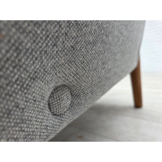 Danish Model 490 3-Seater Sofa from Arne Hovmand-Olsen, 1960s For Sale - Image 16 of 18