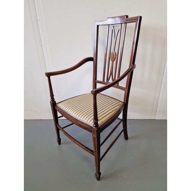 Victorian chair.England.Elm.1880s.Dimensions: height 104; 44cm; width 51cm; depth 44cm